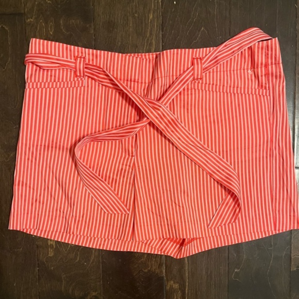 Loft red tie waist shorts- 12‎ NWT